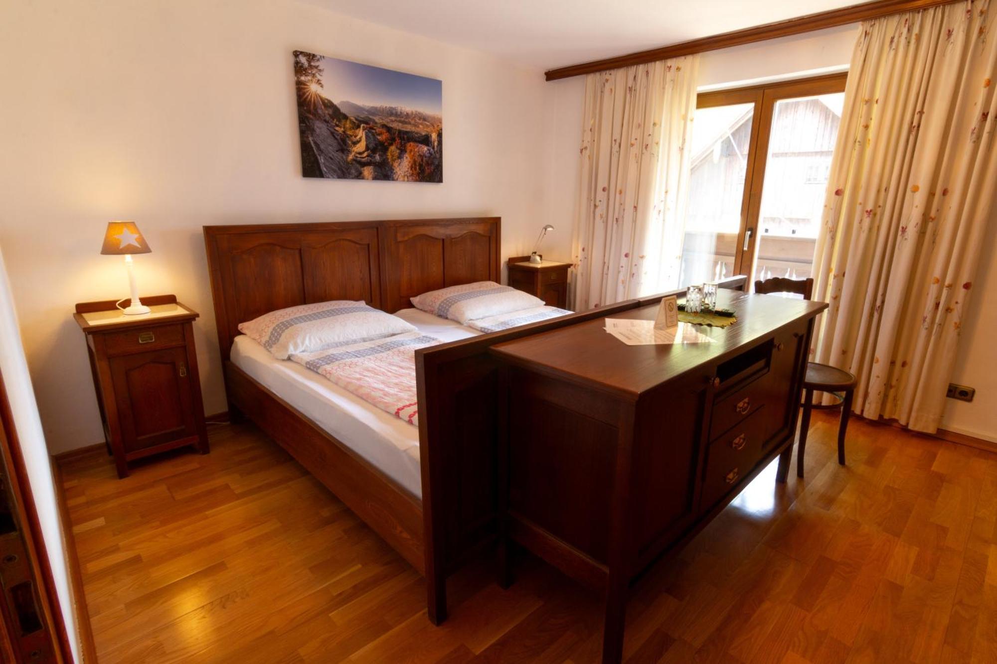 Doppelzimmer mit Bergblick